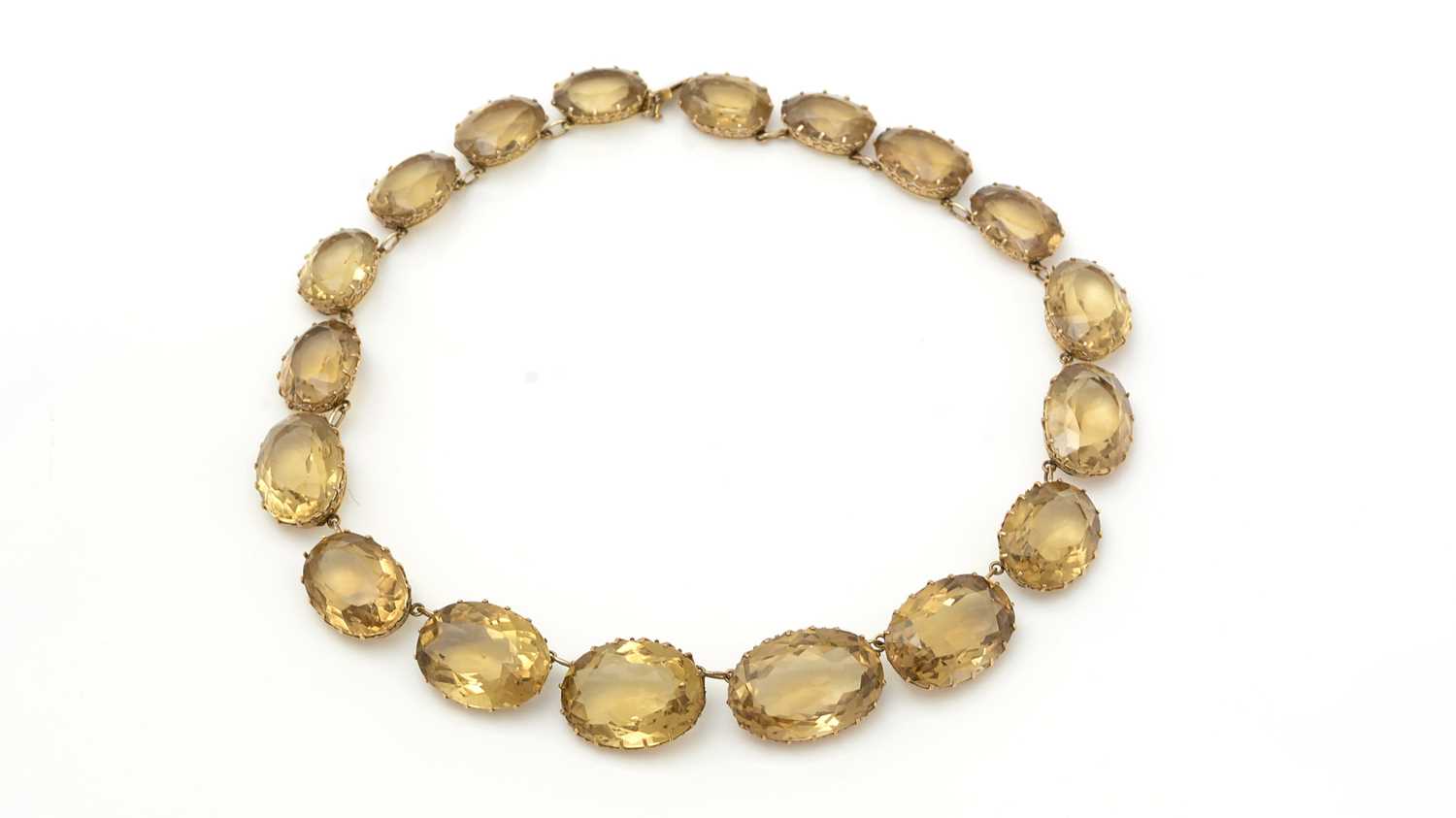 Lot 405 - A Victorian style citrine necklace