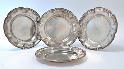 Lot 620 - A set of four 84-standard silver plates