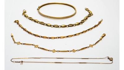 Lot 139 - Four 9ct yellow gold bracelets, and a 9ct yellow gold bangle