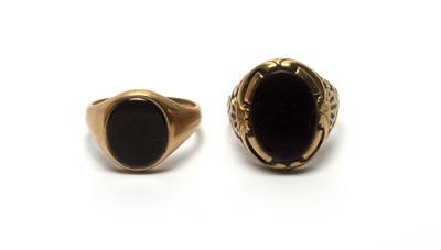 Lot 151 - Two onyx signet rings