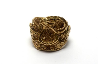 Lot 156 - A 9ct yellow gold saddle pattern ring