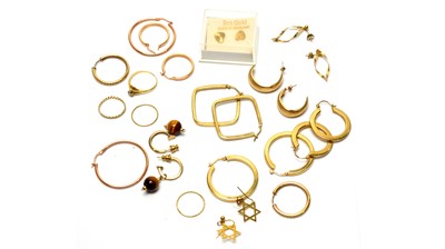 Lot 163 - A selection of gold earrings.