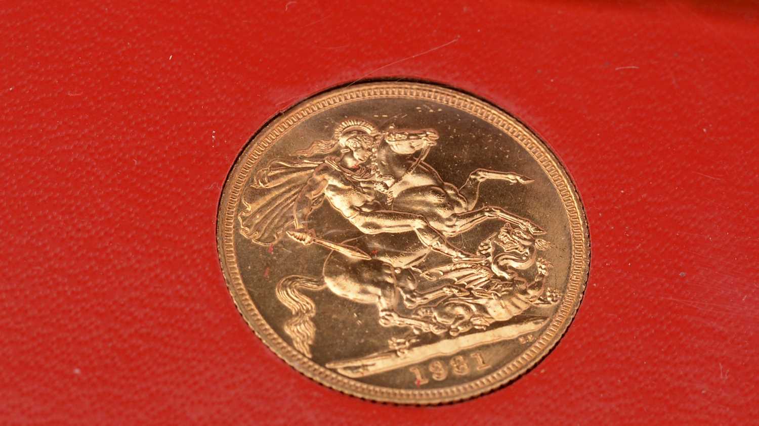 Lot 169 - An Elizabeth II gold sovereign, 1981
