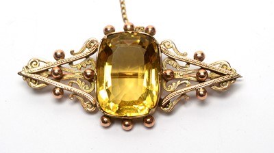 Lot 206 - An early 20th Century citrine brooch