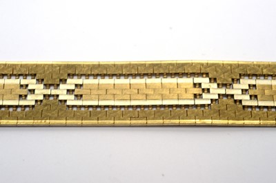 Lot 215 - A 9ct yellow and white gold bracelet