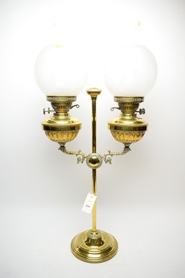 Lot 314 - A Victorian brass oil lamp