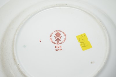 Lot 405 - A set of six Royal Crown Derby ‘Imari’ circular plates
