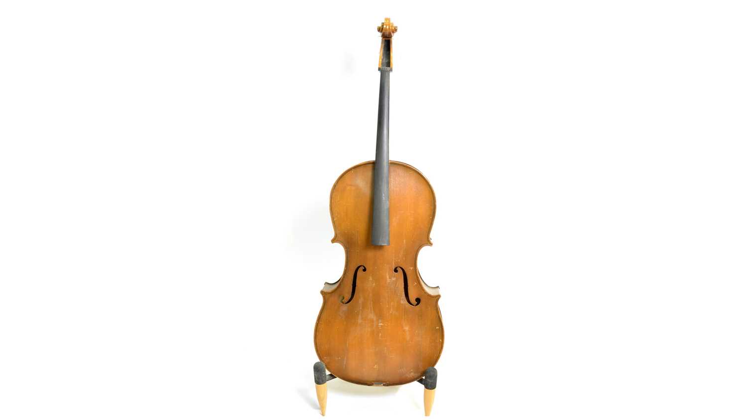 Lot 588 - 1/2 size Hungarian 'Golden Strad' Cello