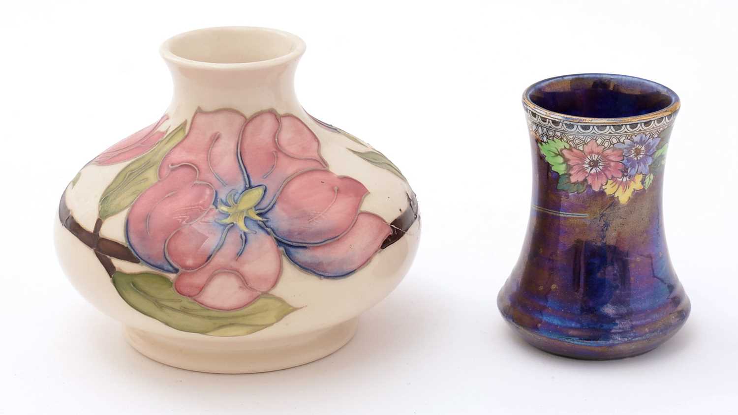 Lot 79 - Moorcroft magnolia vase. Small Maling vase