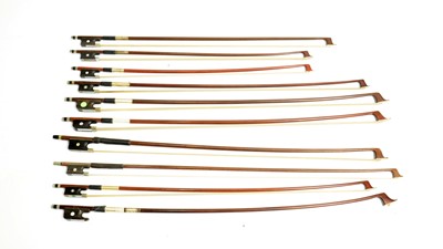 Lot 497 - 10 various violin bows