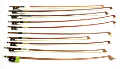 Lot 498 - ten various bows