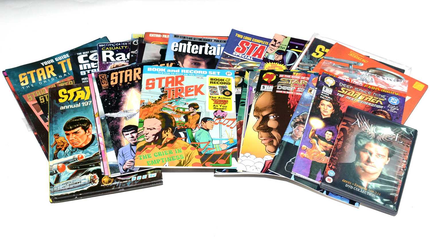 Lot 1 - Star Trek Comics and related Publications.