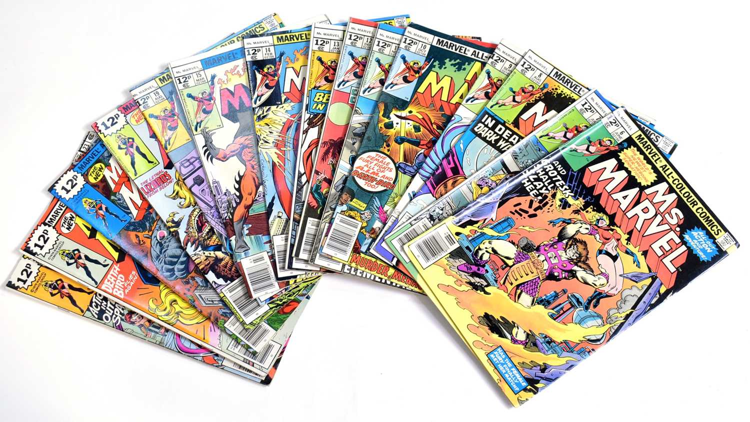 Lot 975 - Marvel Comics.