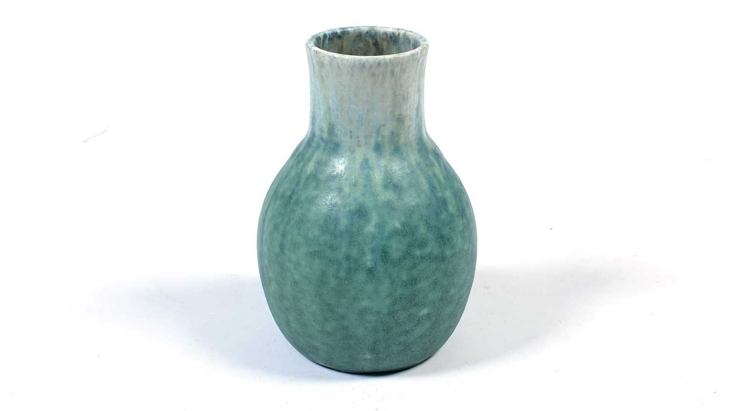 Lot 86 - Ruskin vase