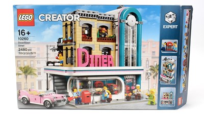 Lot 77 - LEGO Creator Downtown Diner, 10260
