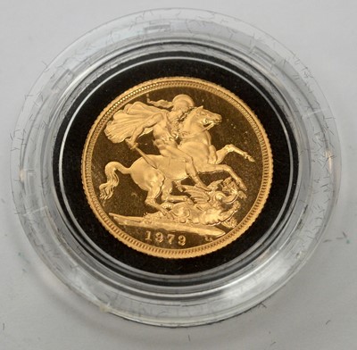 Lot 180 - A Royal Mint gold sovereign, 1979