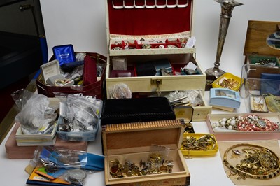 Lot 208 - A large quantity of costume jewellery; and other items.