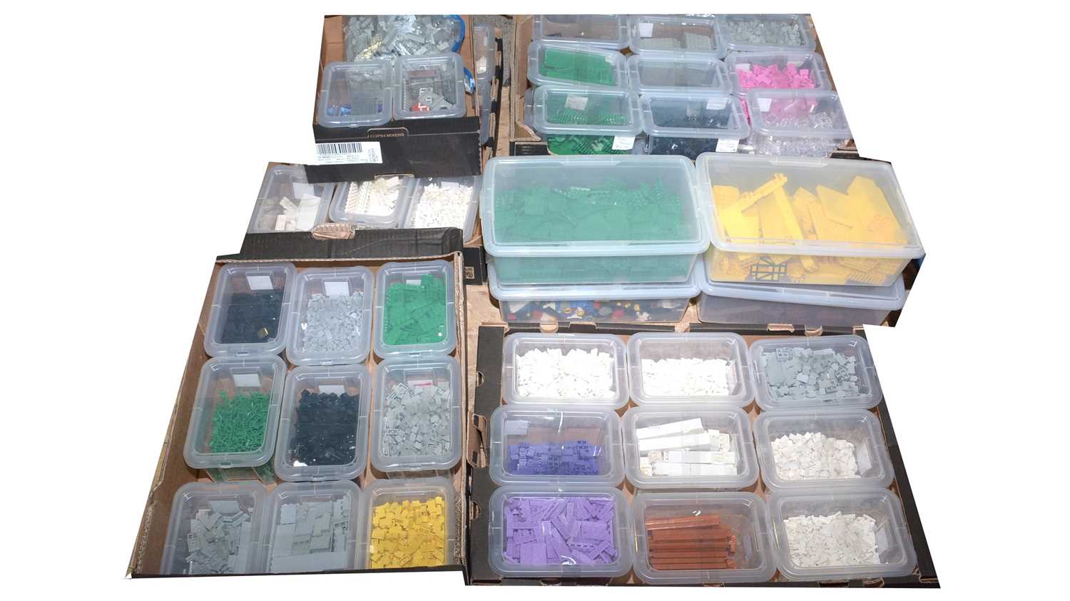 Lot 155 - A large selection of LEGO bricks