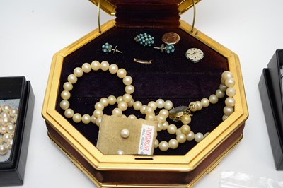 Lot 174 - A ladies cocktail watch, and other items of costume jewellery.