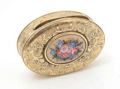 Lot 408 - A mid 19th Century Continental silver-gilt snuff box.