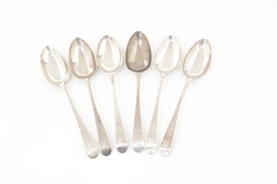Lot 9 - A set of six George III silver dessert spoons.