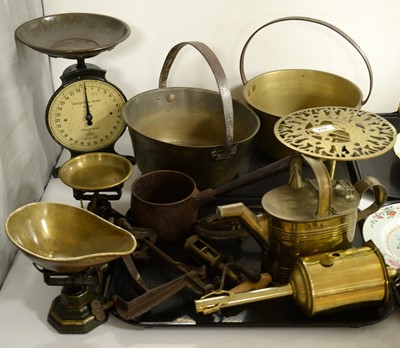 Lot 479 - A selection of collectible brass wares.
