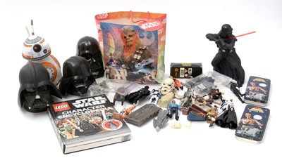 Lot 345 - Various Star Wars memorabilia and books.