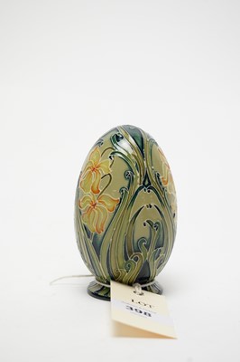 Lot 398 - A rare Moorcroft pottery decorative egg