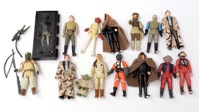 Lot 292 - Star Wars figures and accessories.