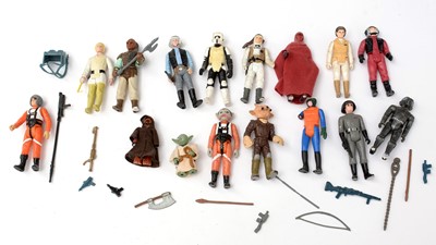 Lot 294 - Star Wars figures and accessories.