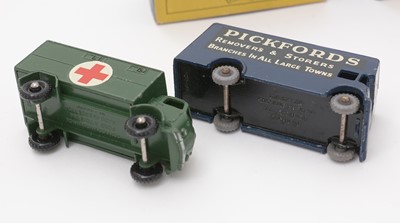 Lot 34 - Five Matchbox Series diecast vehicles