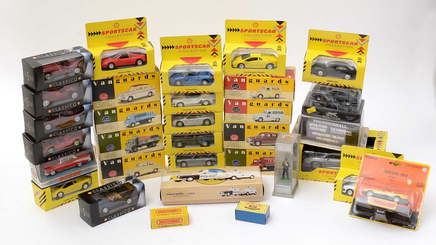 Lot 54 - A selection of diecast model vehicles