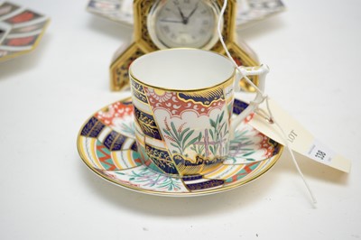 Lot 338 - A selection of Royal Crown Derby.