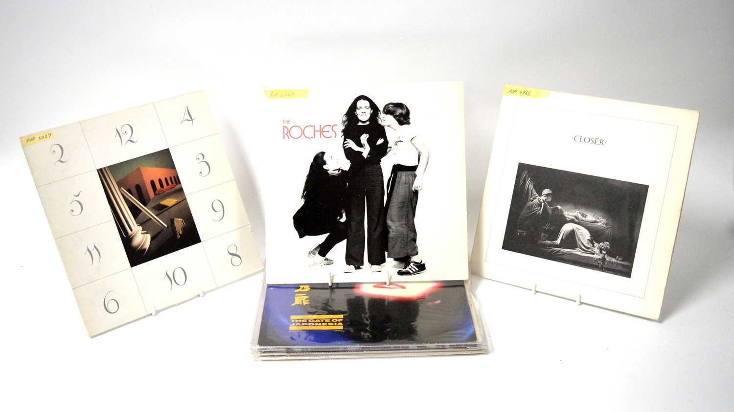 Lot 100 - A selection of mixed 80s LPs.