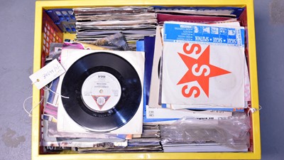 Lot 325 - Collection of 80s and 90s 7" singles