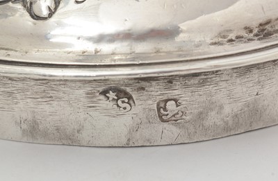Lot 208 - A George III silver tea urn.