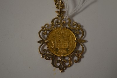 Lot 139 - A Queen Victoria gold sovereign pendant