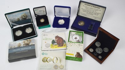 Lot 864 - Royal Mint United Kingdom: silver and other coins