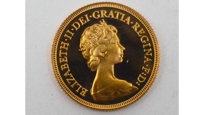 Lot 937 - Royal Mint United Kingdom: Queen Elizabeth II gold proof sovereign 1980, cased.