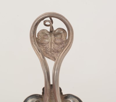 Lot 55 - A Victorian caddy spoon.