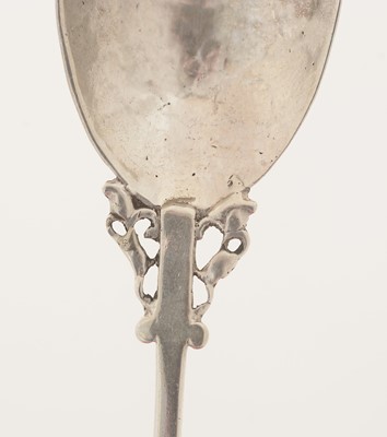Lot 99 - A George V silver hand-made caddy spoon.