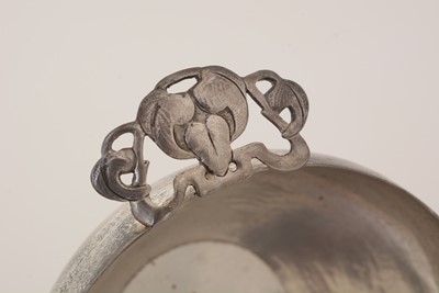 Lot 218 - An Edwardian Art Nouveau silver bowl.