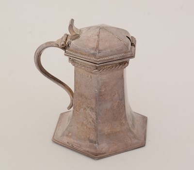 Lot 226 - A George V silver mustard pot.