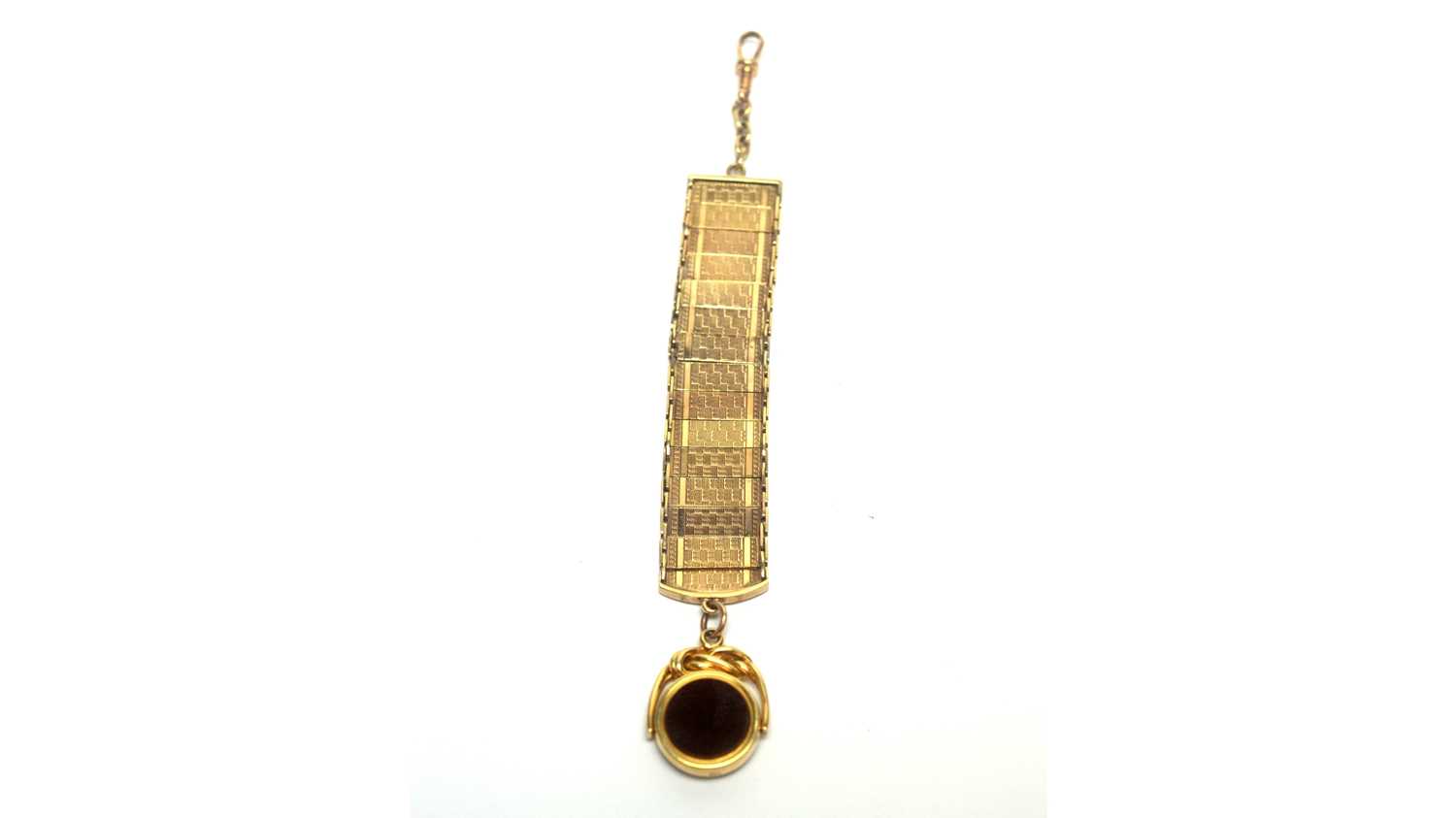 Lot 145 - A bloodstone seal fob on gold mount