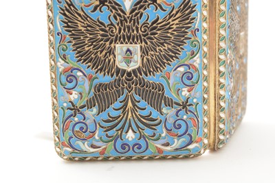 Lot 388 - An early 20th Century Russian silver-gilt and cloisonne enamelled cigarette case.