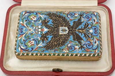 Lot 388 - An early 20th Century Russian silver-gilt and cloisonne enamelled cigarette case.