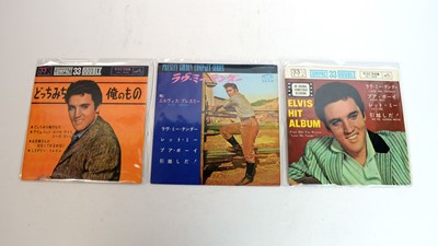 Lot 383 - 3 Japanese pressings of Elvis EPs