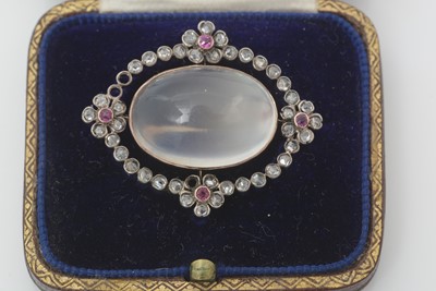 Lot 456 - A Victorian moonstone and diamond brooch