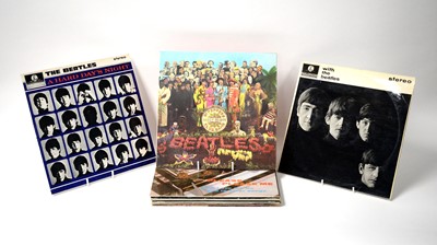 Lot 4 - 11 Beatles, Queen, and Bowie LPs