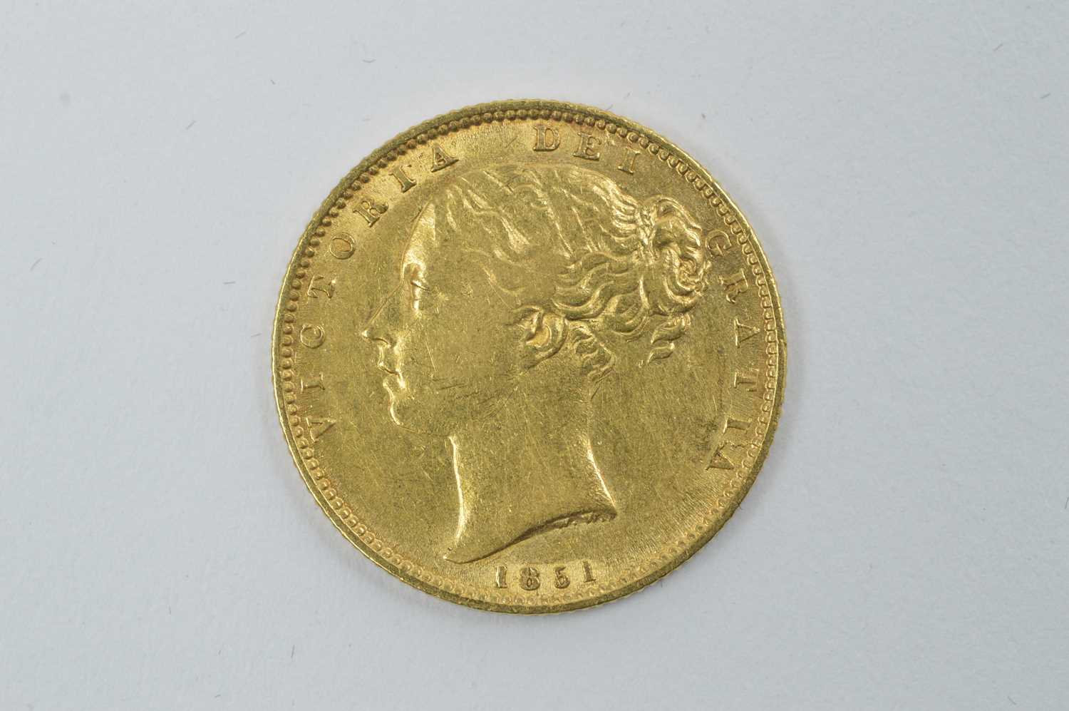 Lot 932 - Queen Victoria gold sovereign, 1851